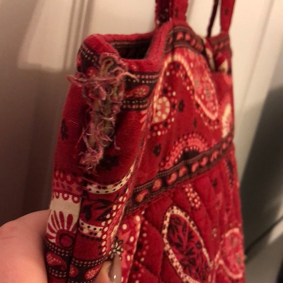 Red Vera! - Picture 2 of 4